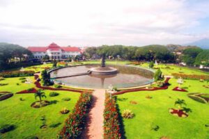 Outbound Sambil Memerah Susu di Kampung Adventure Malang