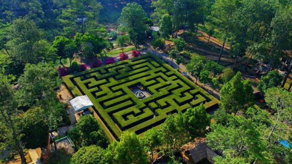 Coban Rondo: Air Terjun Legendaris di Batu yang Selalu Bikin Orang Betah Berlama-lama