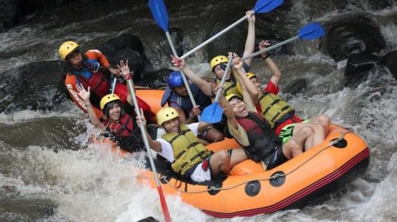 Arus Petualangan: Mengarungi Sungai Brantas dengan Rafting Batu Malang