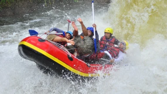 Rekomendasi Rafting Terbaik di Malang