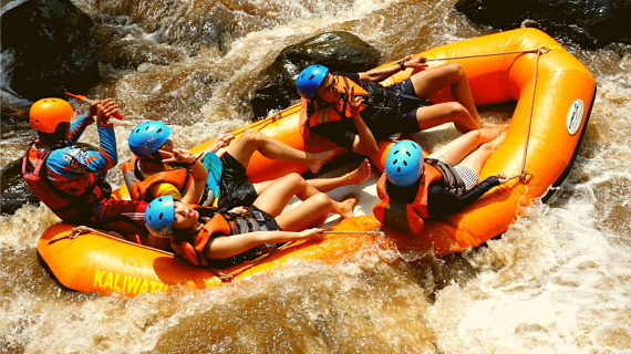 Melawan Arus: Kisah Petualangan Rafting yang Menggetarkan di Batu Malang