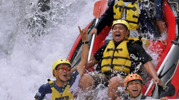 Petualangan Arus Deras yang Wajib Masuk Daftar Liburanmu
