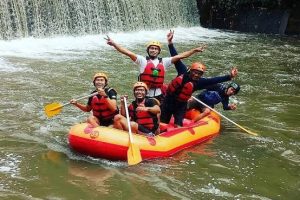 Rafting Seru Bareng Teman di Malang: Petualangan yang Tak Terlupakan