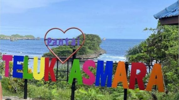 Pantai Teluk Asmara, Pesona pantai di Malang Selatan